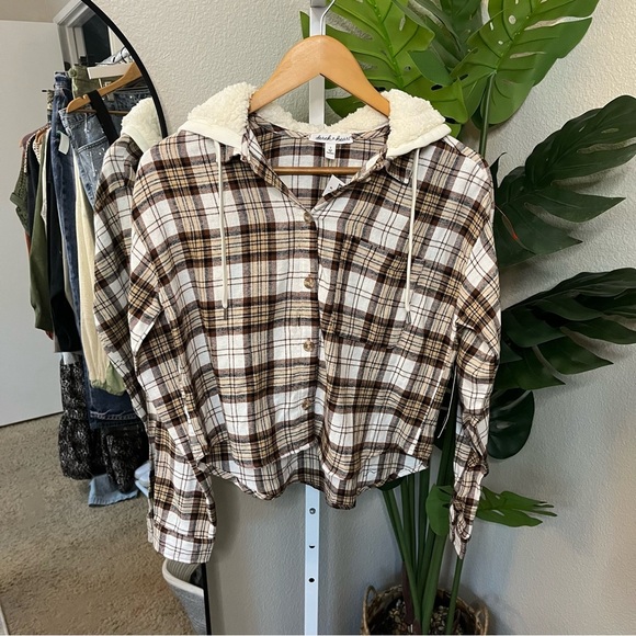 Derek Heart Tops - 🤍 Derek Heart Plaid Sherpa-Lined Hoodie Shacket Sz S | Cute Cropped Plaid Hoodie